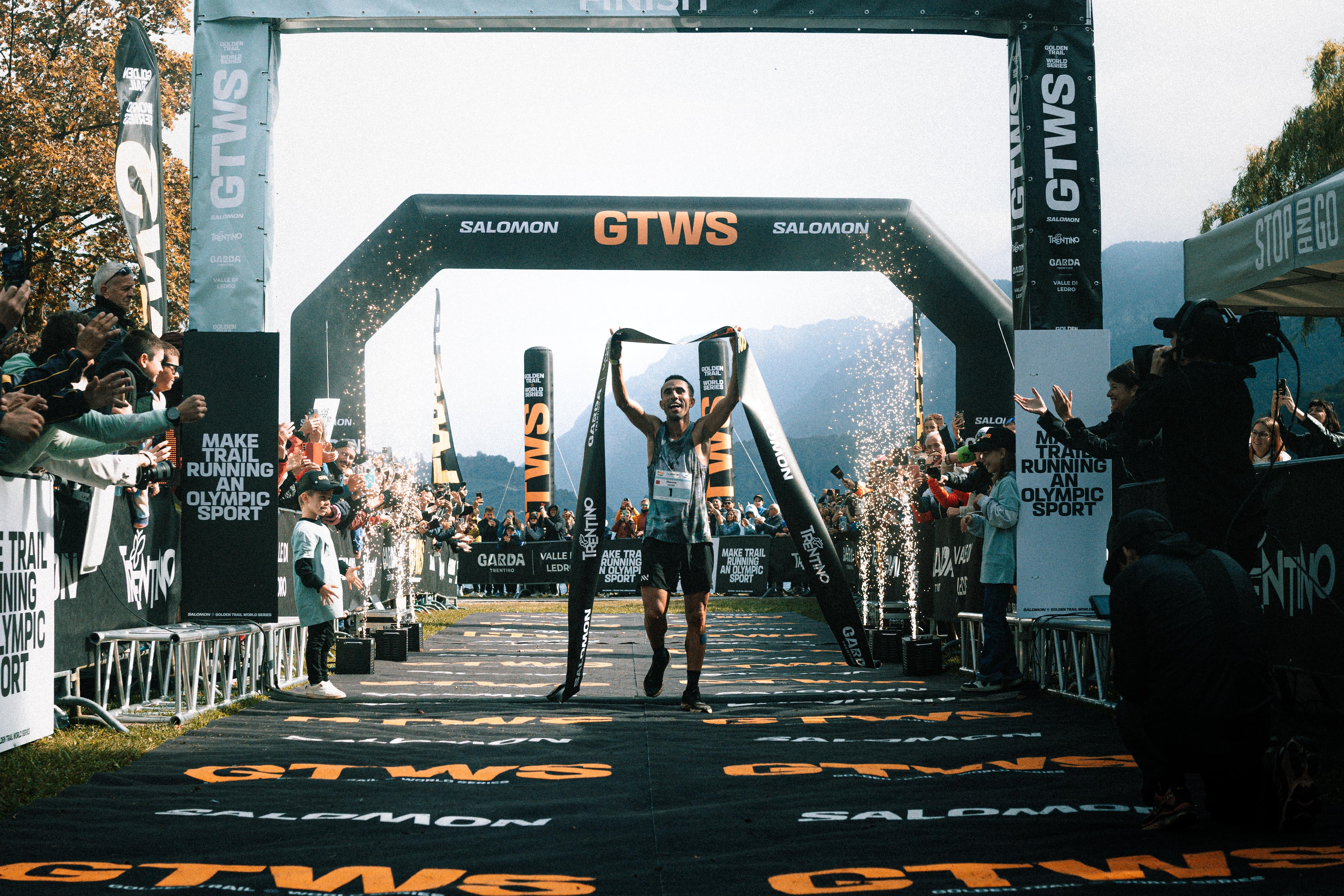 La perfección de Elhousine Elazzaoui, de nuevo campeón de las Golden Trail World Series