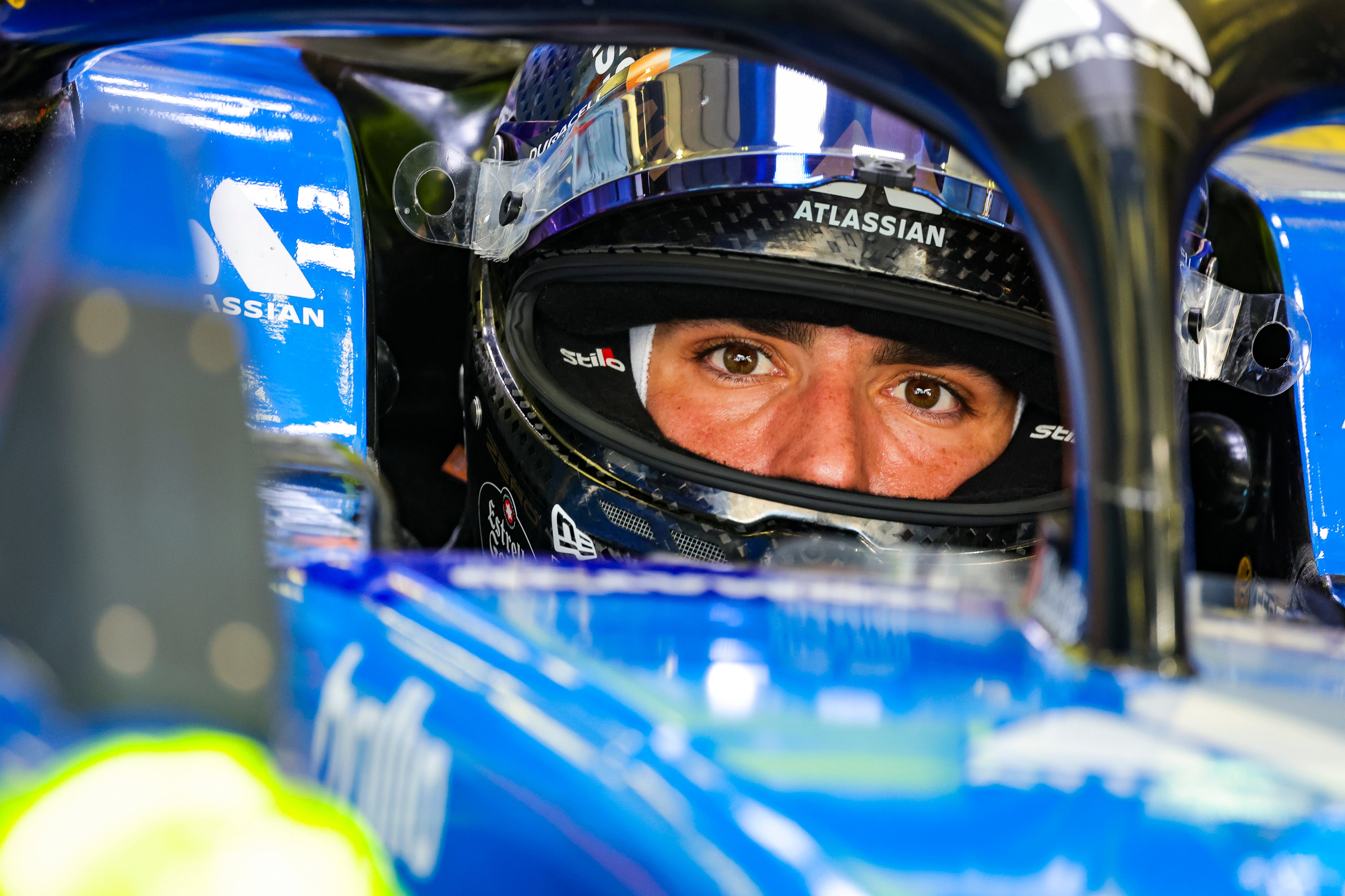 Carlos Sainz se resiste a criticar el nuevo reglamento de la Fórmula 1: “No me parece astuto tirar piedras contra nuestro propio tejado”